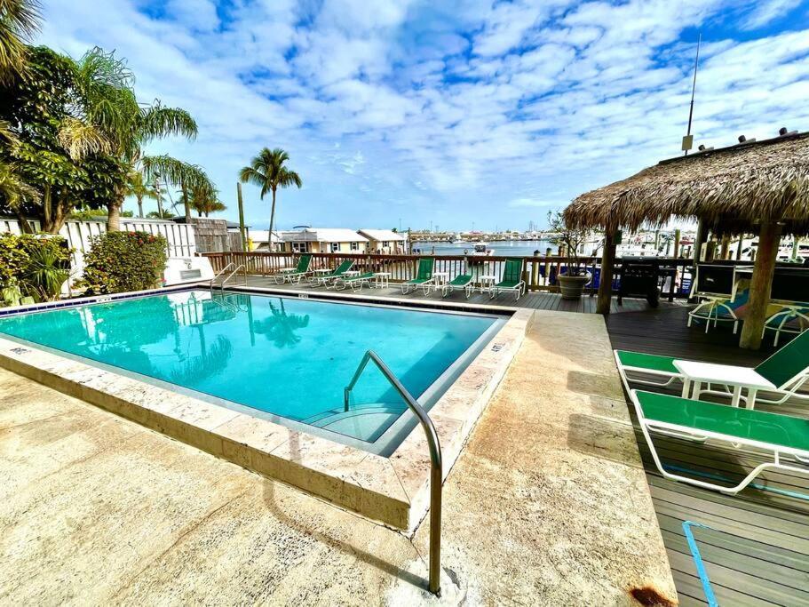 St Kitts - Downtown Waterfront Penthouse Pool Dock Parking Βίλα Κι Γουέστ Εξωτερικό φωτογραφία
